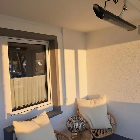 Rueckzugsort Mit Bergblick In Baiersbronn-obertal - Beheizter Wintergarten & Kostenfreier Parkplatz - 70qm 아파트